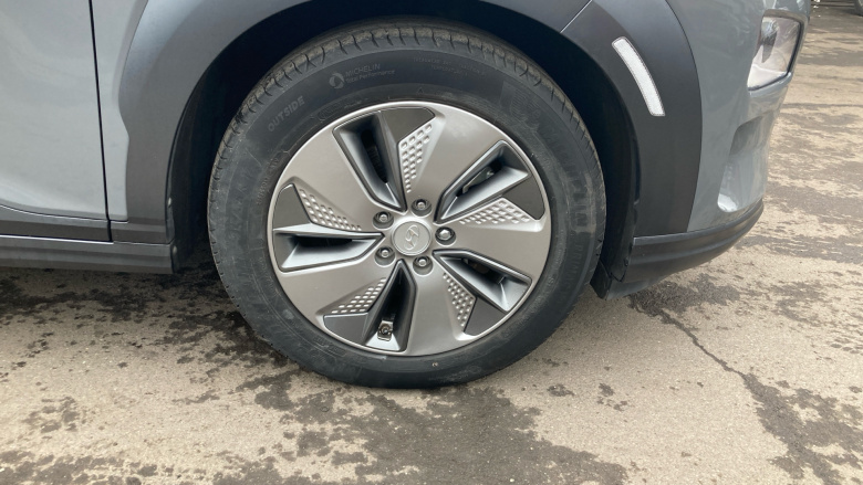 Hyundai Kona 150kW Premium 64kWh 5dr Auto Electric Hatchback